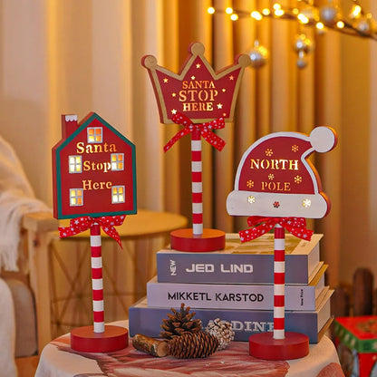 Lampka LED Santa Stop Here - dekoracja stołowa ChristmasFinds™🎄